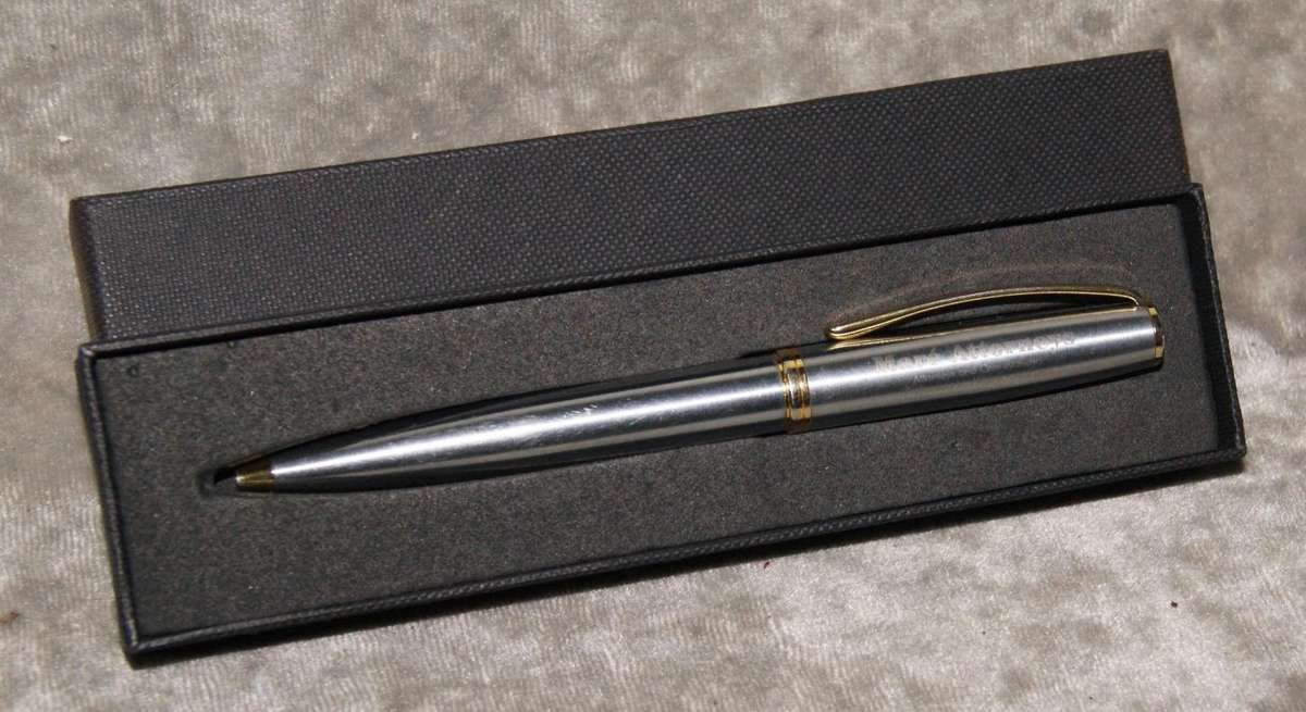 Metal Ball Point pen engraved (Parker refill)