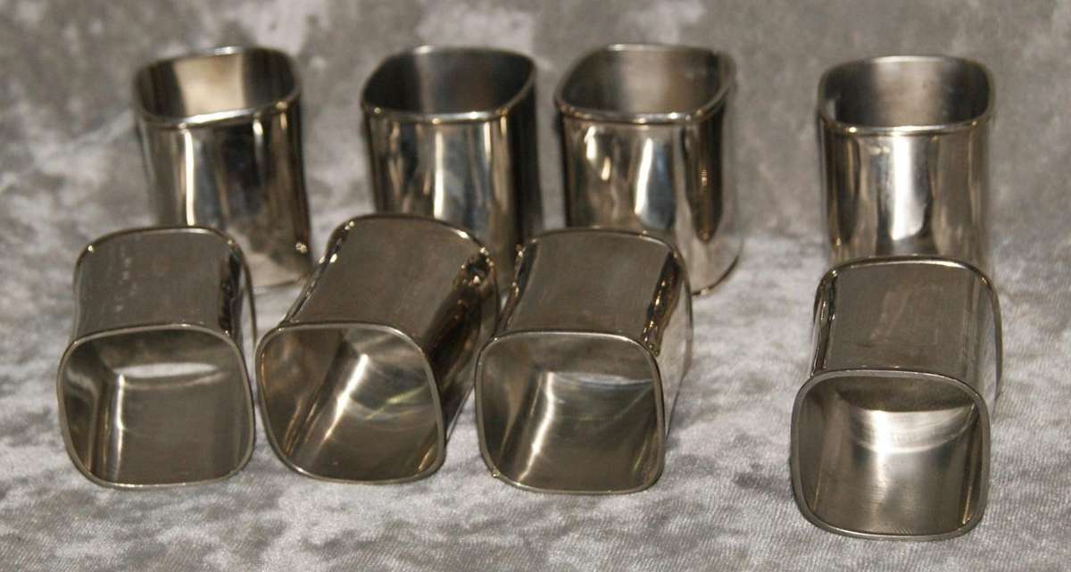 Set of 8 silver plated serviette rings @ crazy R1 start