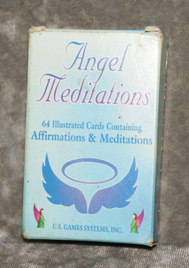 Angel meditations by US Game Systems Inc (64 cards) @ crazy R1 start