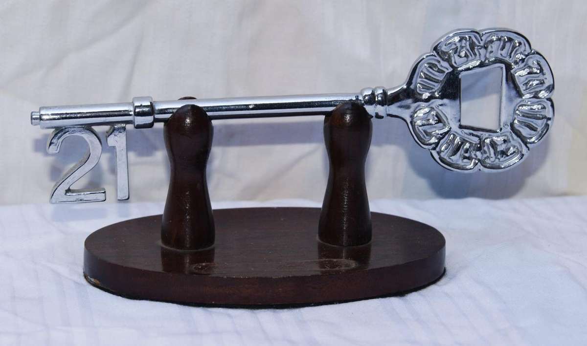 Vintage silver plated 21st key on stand @ crazy R1 start