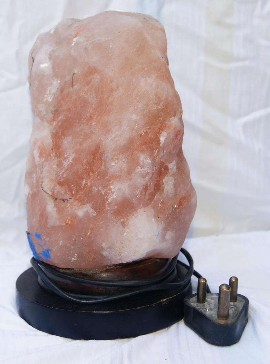 Himalayan salt lamp
