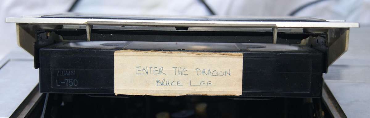 Sanyo VTC 1000 Betacord video cassette recorder @ crazy R1 start