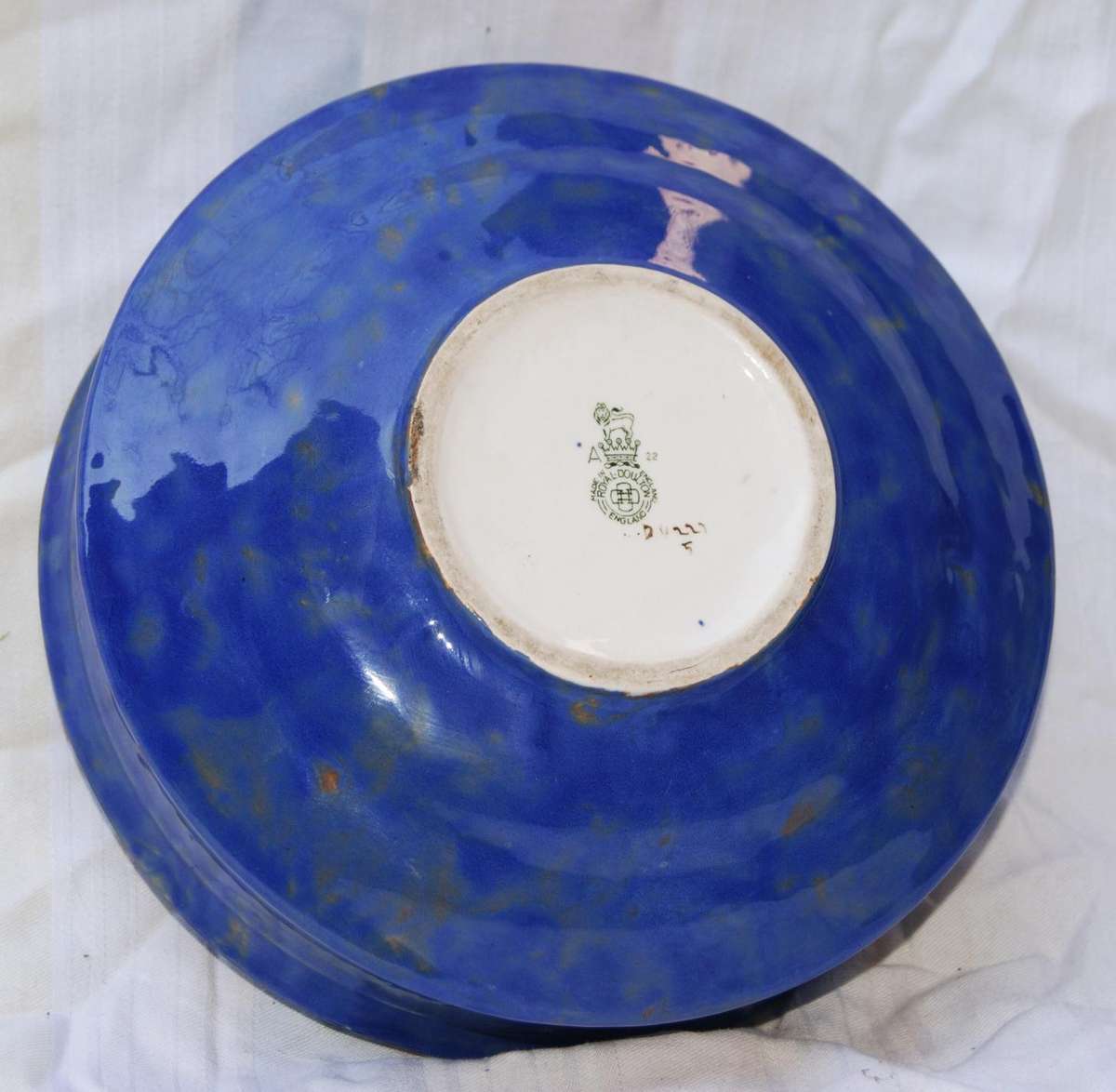 Vintage Royal Doulton D6227 "Wildflowers" bowl