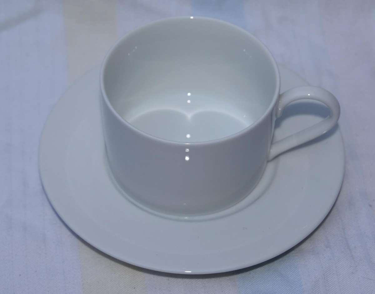 Woolworths Porcelain Tea Duo  Cup & Saucer (5 of 11)
