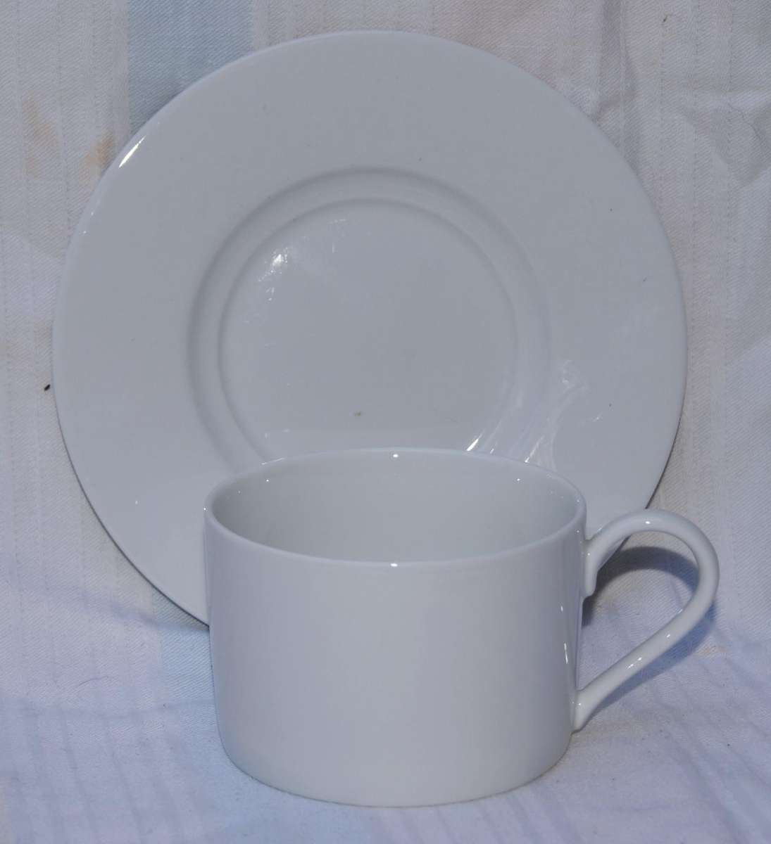 Woolworths Porcelain Tea Duo  Cup & Saucer (5 of 11)