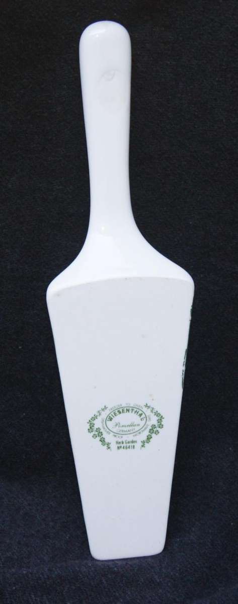 Wiesenthal Porcelain Herb Garden Cake / Quiche Lifter  Sage Design