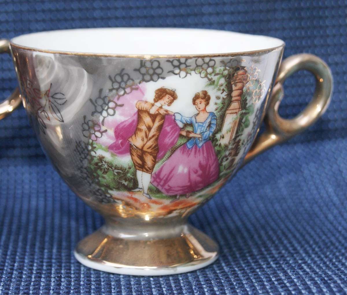 Vintage Harlequin Lusterware Tea Cups  Set of 4
