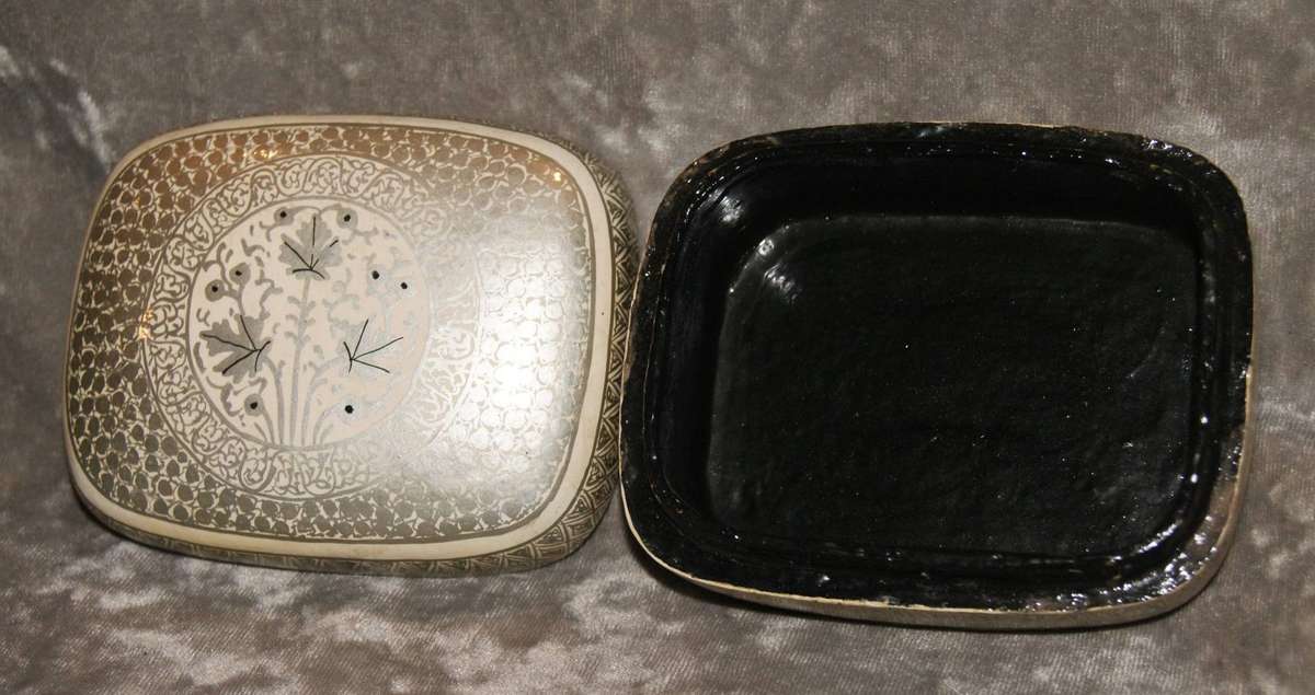 Vintage Lacquer Trinket Box