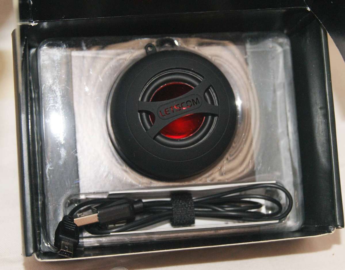 Letscom Mini Bluetooth Speaker (1 of 2)
