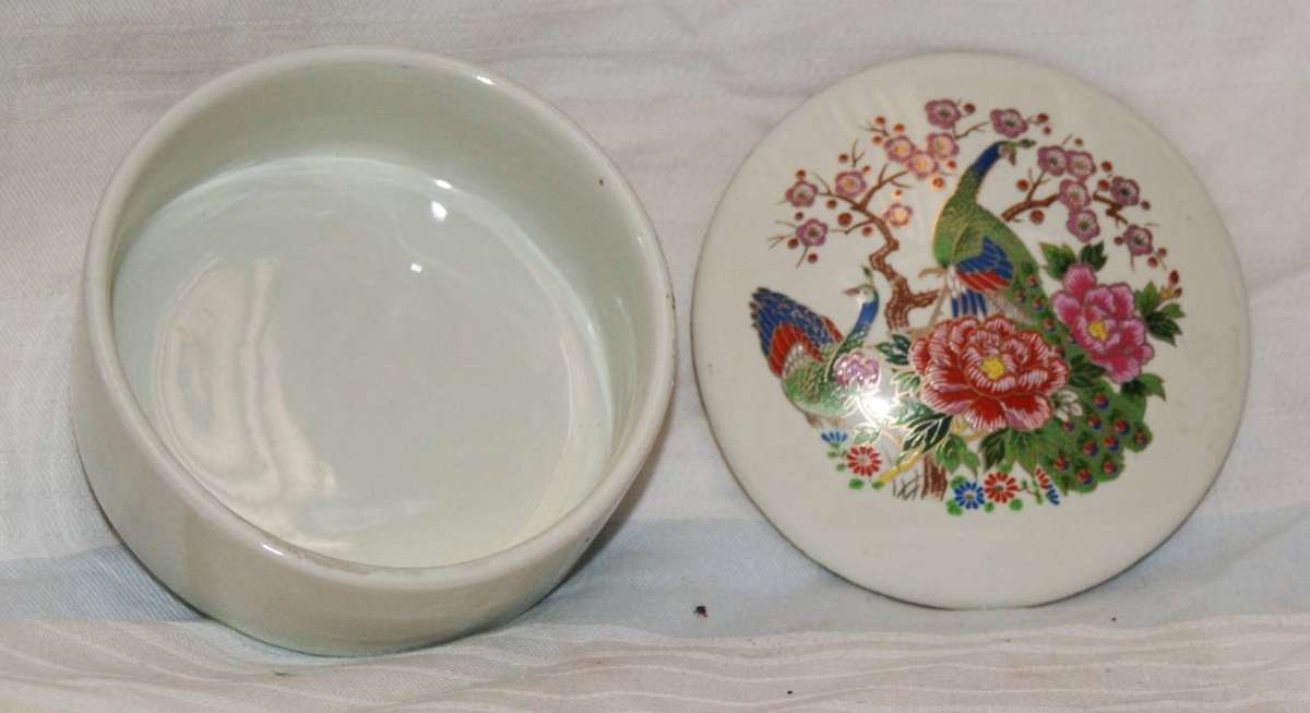 Vintage Round Trinket Box with Lid