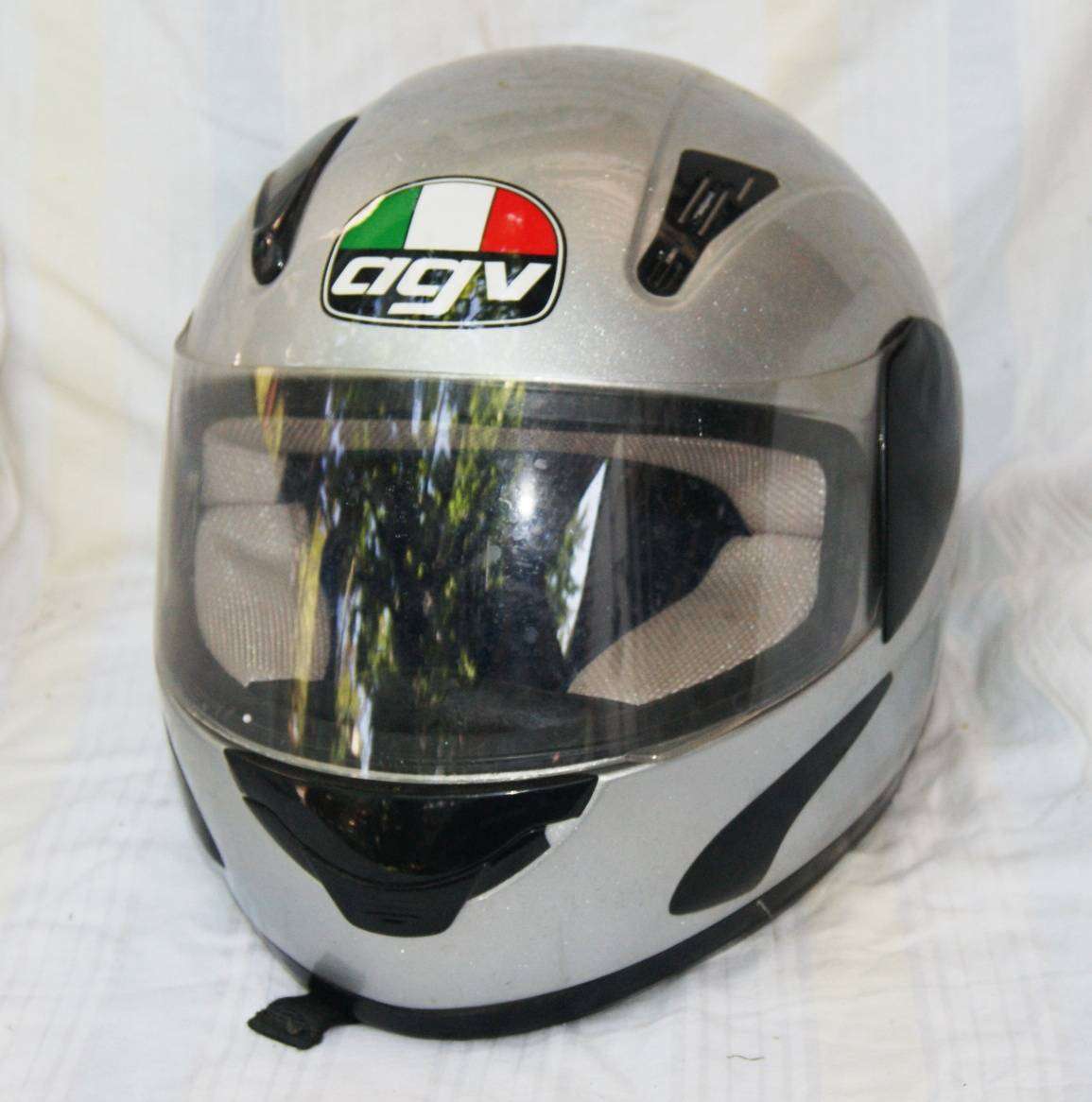 AGV GP-1 (s) GR.1550 Helmet
