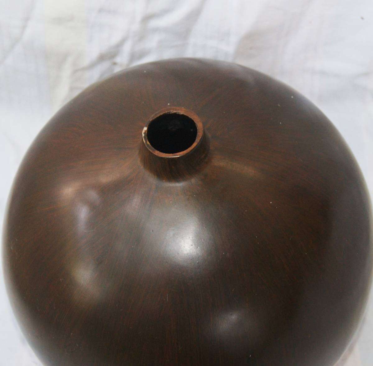 Round Vase (1of2)