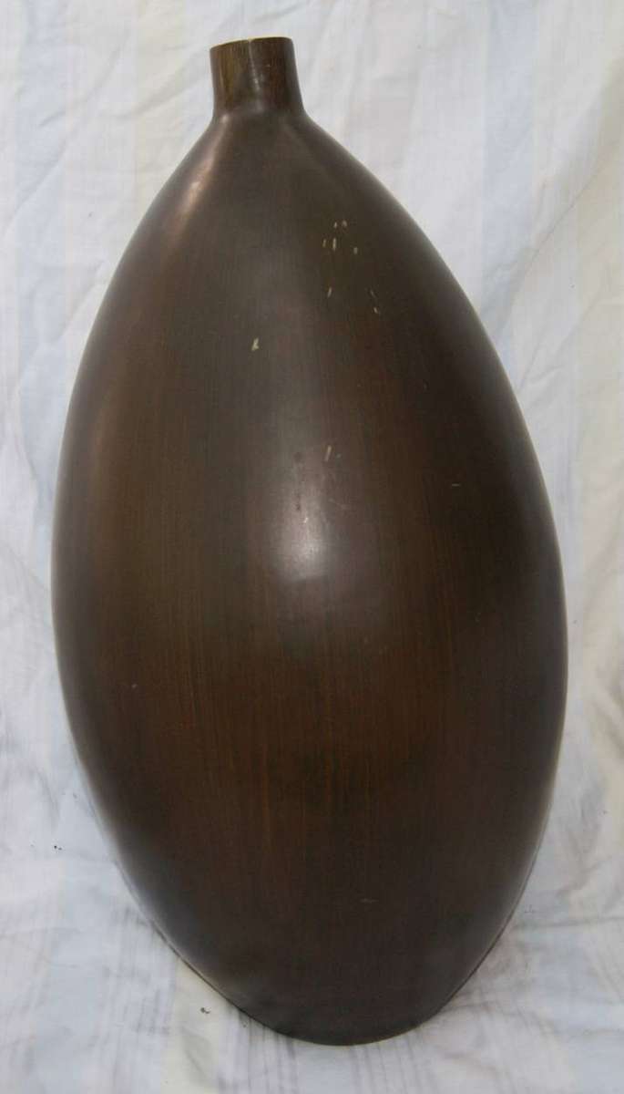 Large Oval Vase (1of3)