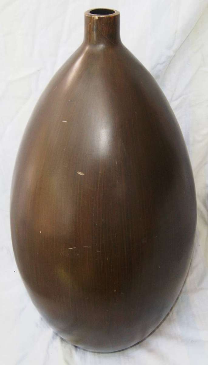 Large Oval Vase (1of3)
