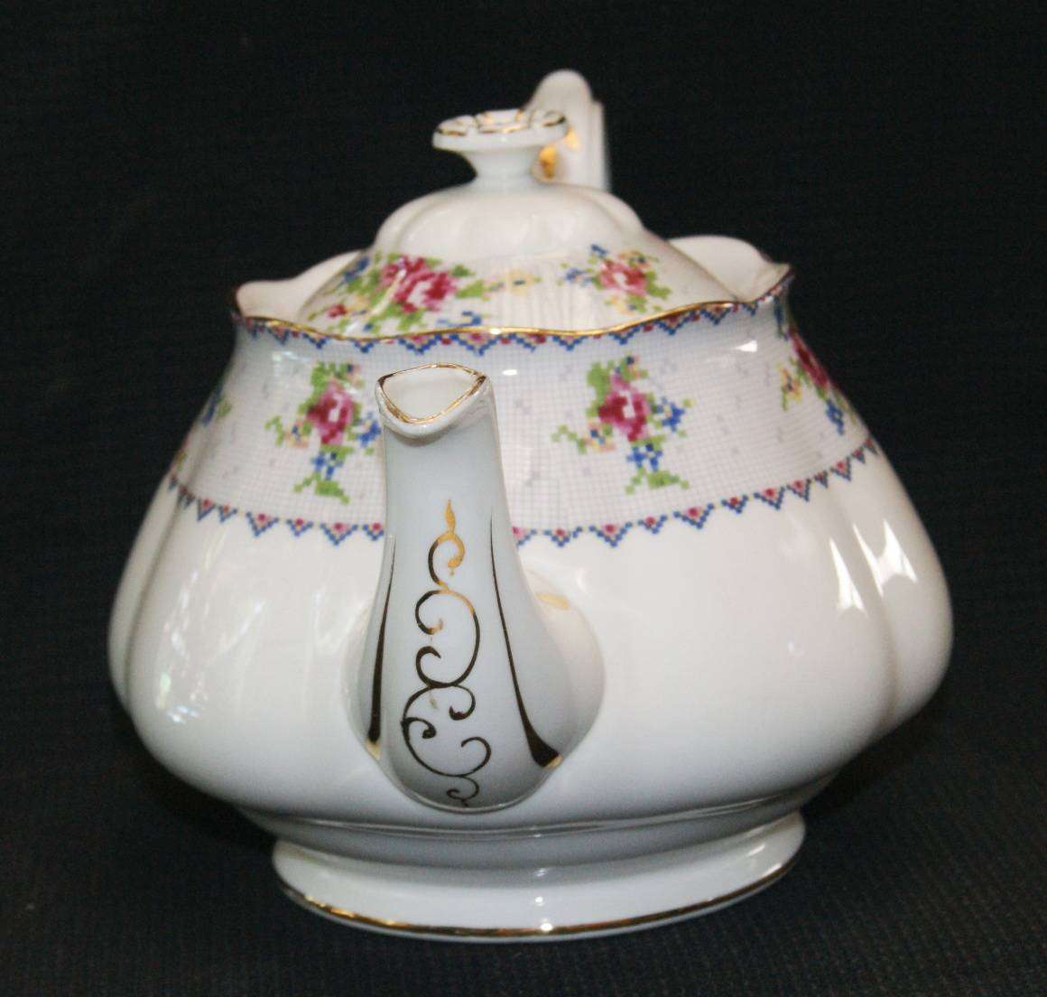 Royal Albert "Petit Point" Medium Teapot