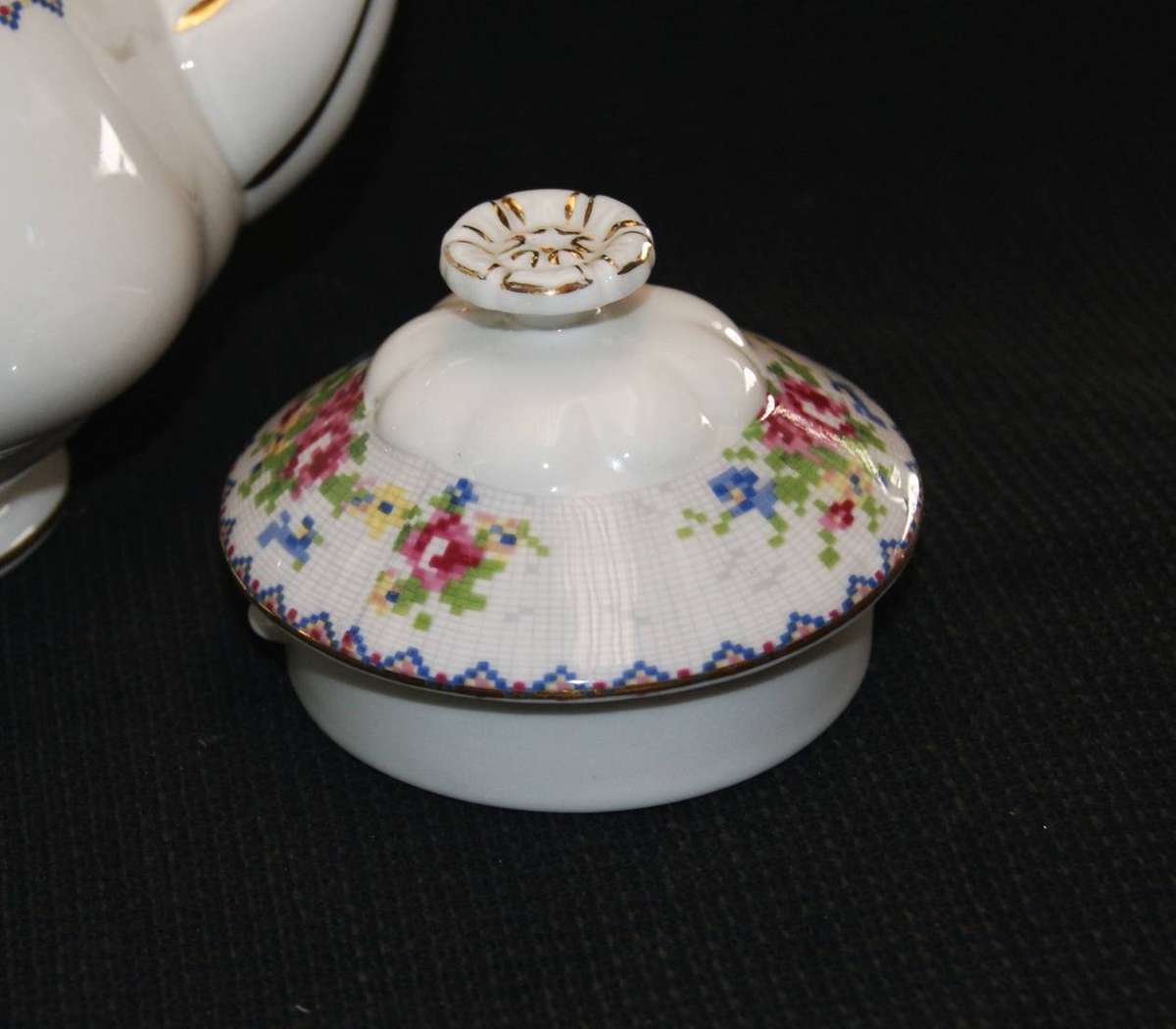 Royal Albert "Petit Point" Medium Teapot