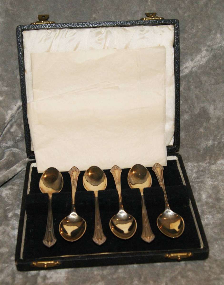 Set of 6 Birmingham 1938 Hallmarked Silver Teaspoons in Original Box (73.8g)
