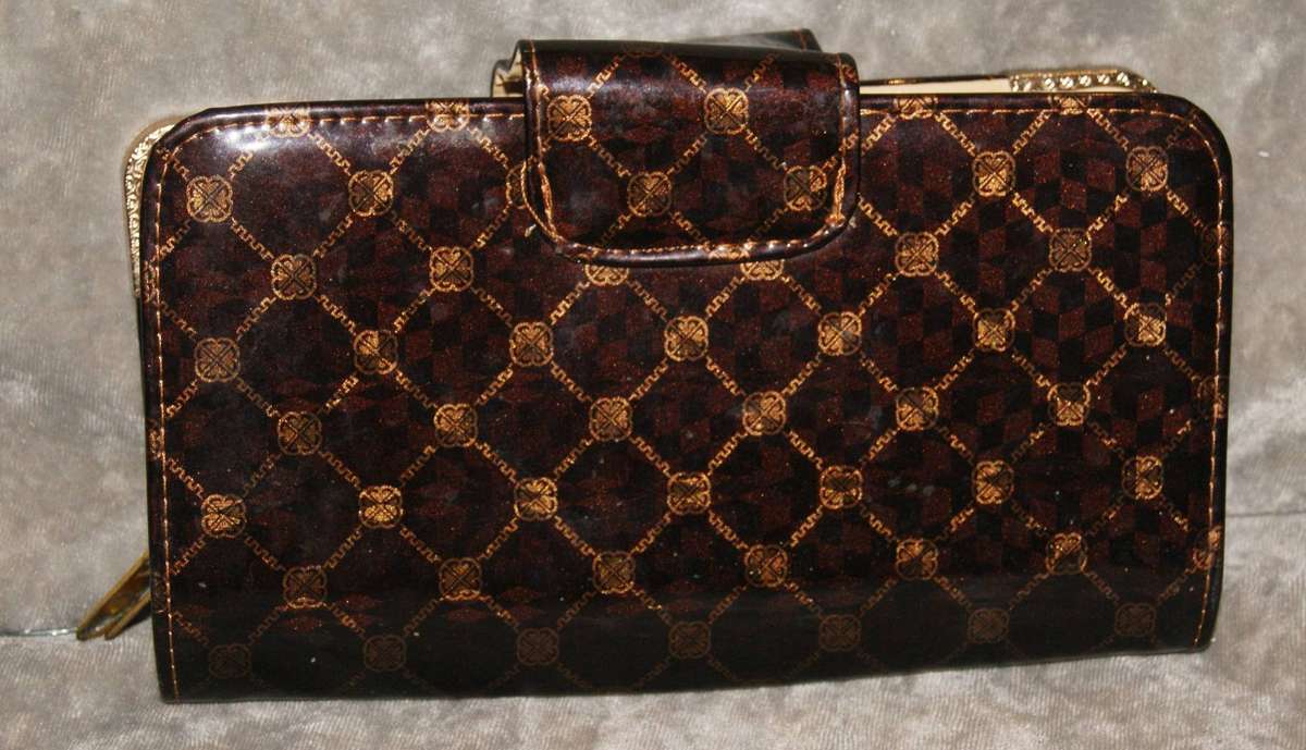 Ladies Purse with Butterfly Clasp