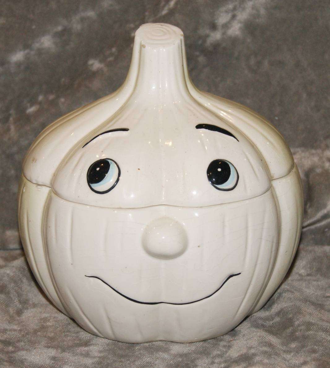 Porcelain Garlic Storage Jar