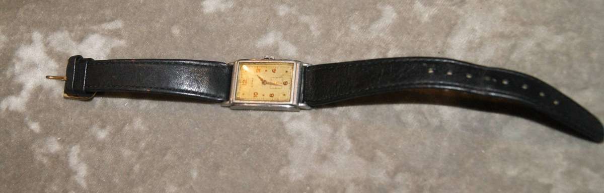 Vintage Cyma Art Deco Style Mechanical Watch with Leather Strap