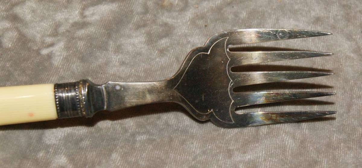 Vintage Bone Handled EPNS Fish Serving Set