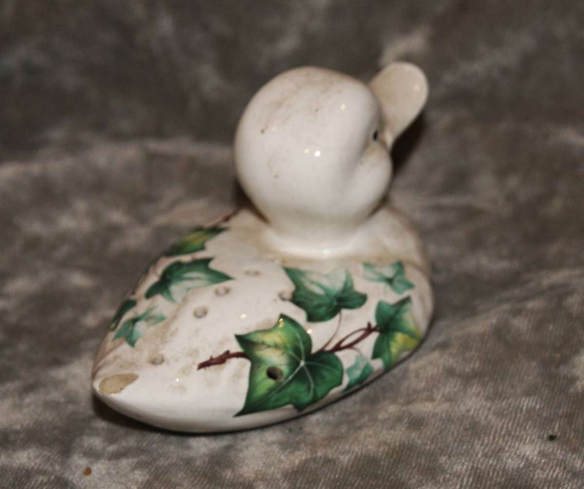 Taurus Ceramics Potpourri Duck