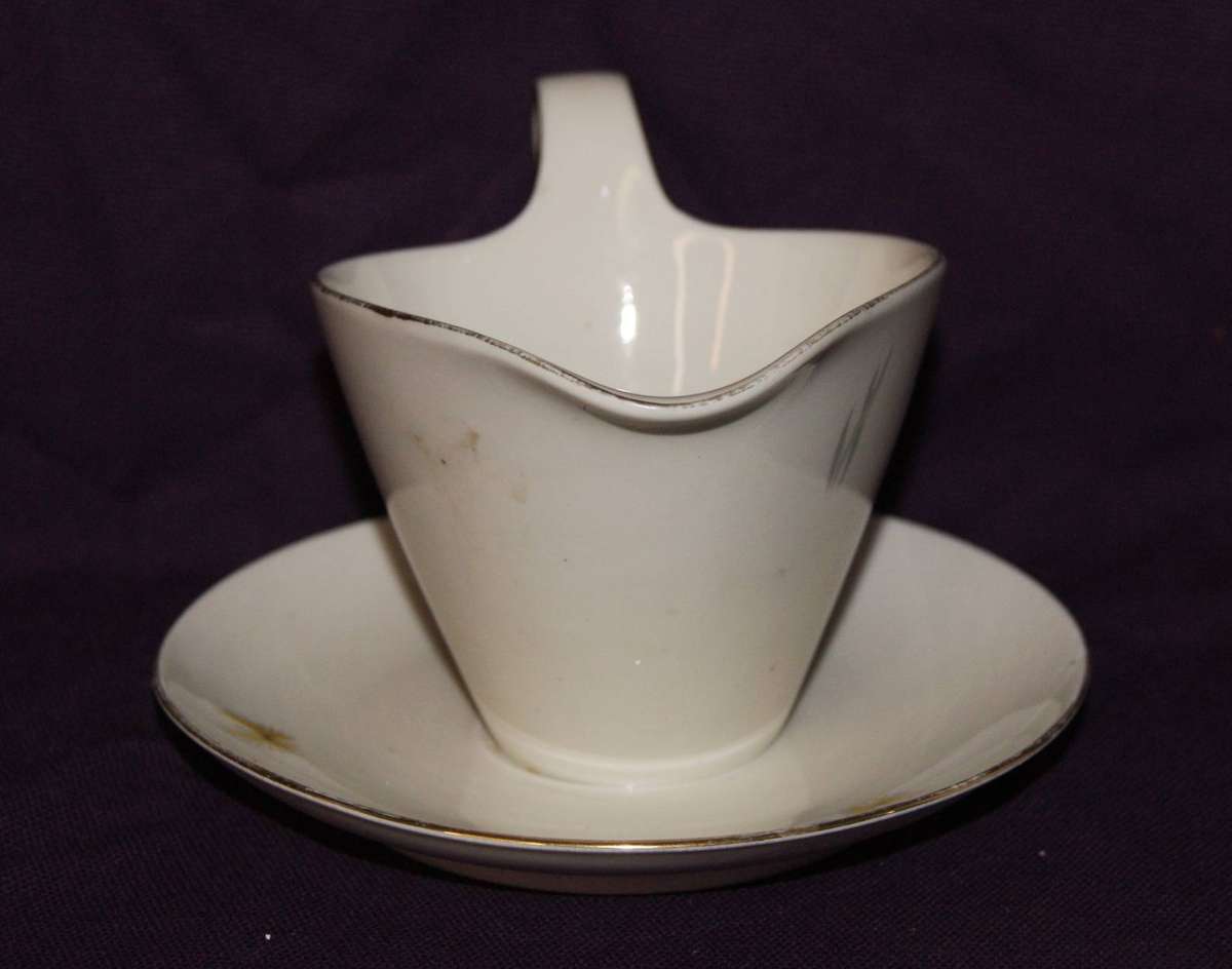 Alka - Kunst Alboth & Kaiser Gravy Boat