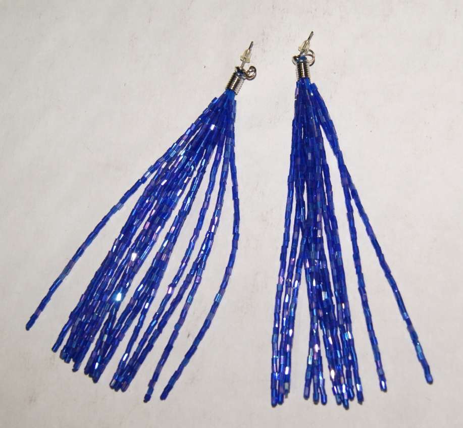 Costume Jewellery Blue Beaded Earrings @@@ CCCRRRAAAZZZYYY R1 START