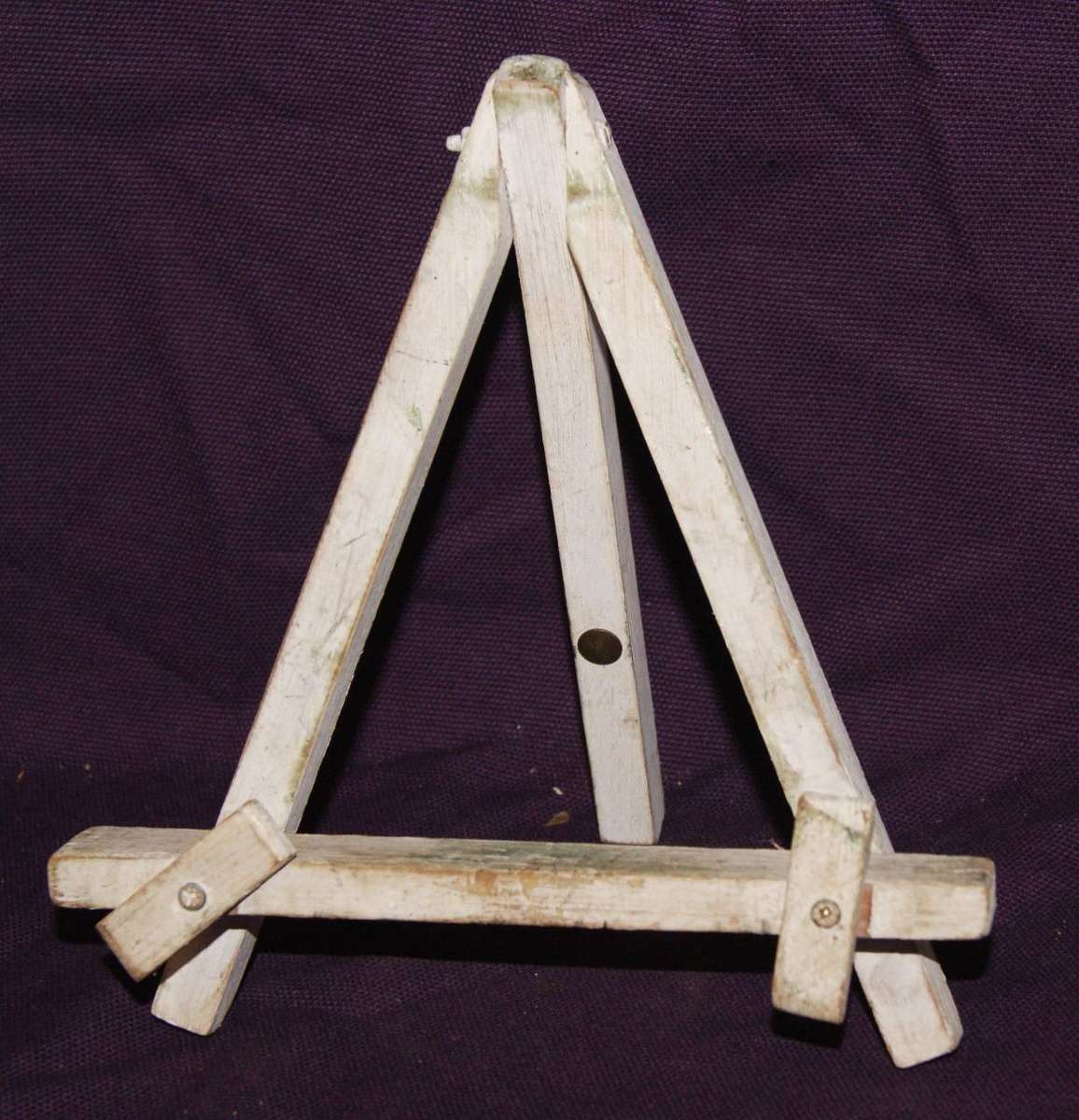 Small Tabletop Easel