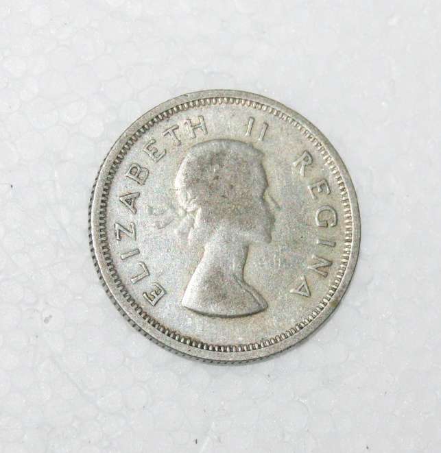 1958 Union of South Africa Sixpence (50% Silver) (2.8g) @@ CCRRAAZZYY R1 START