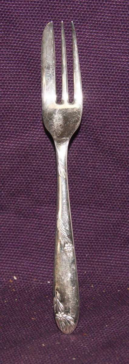 Angora EPNS Cake Fork (2of5)