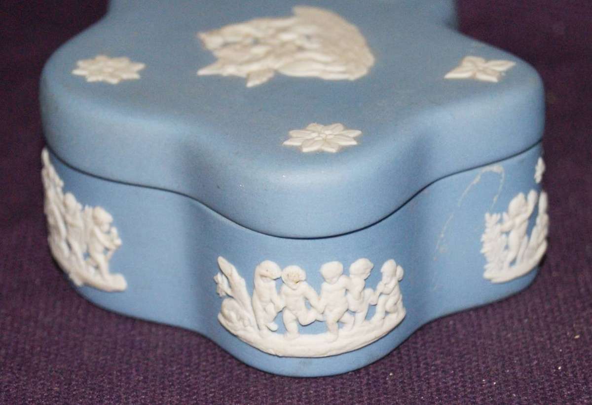 Vintage Wedgwood Blue Jasperware Trinket Box