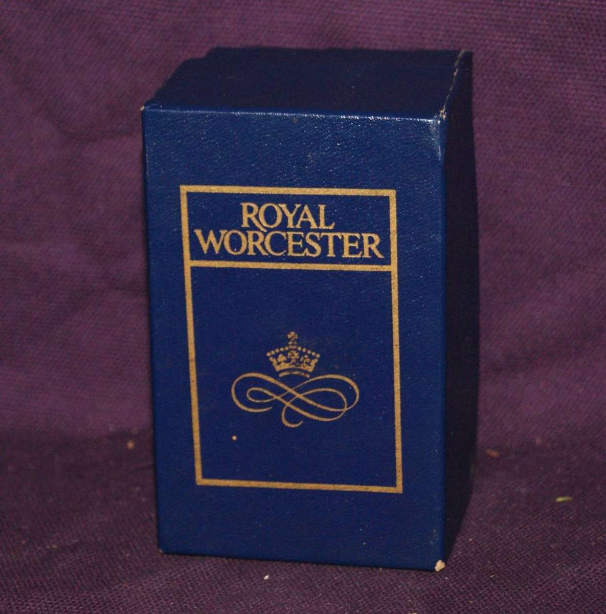 Vintage Royal Worcester King Sized Egg Coddler Woodland Pattern in Original Box
