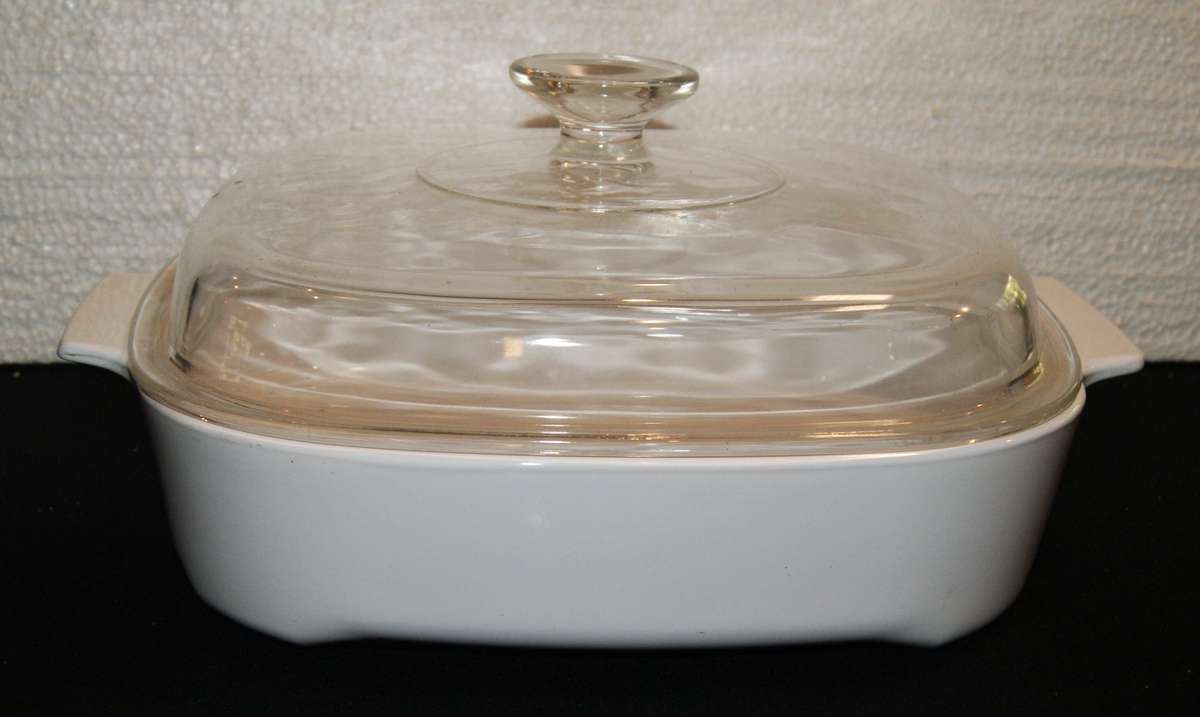 Corningware MW-A-10B Microwave and Browning Skillet with Lid