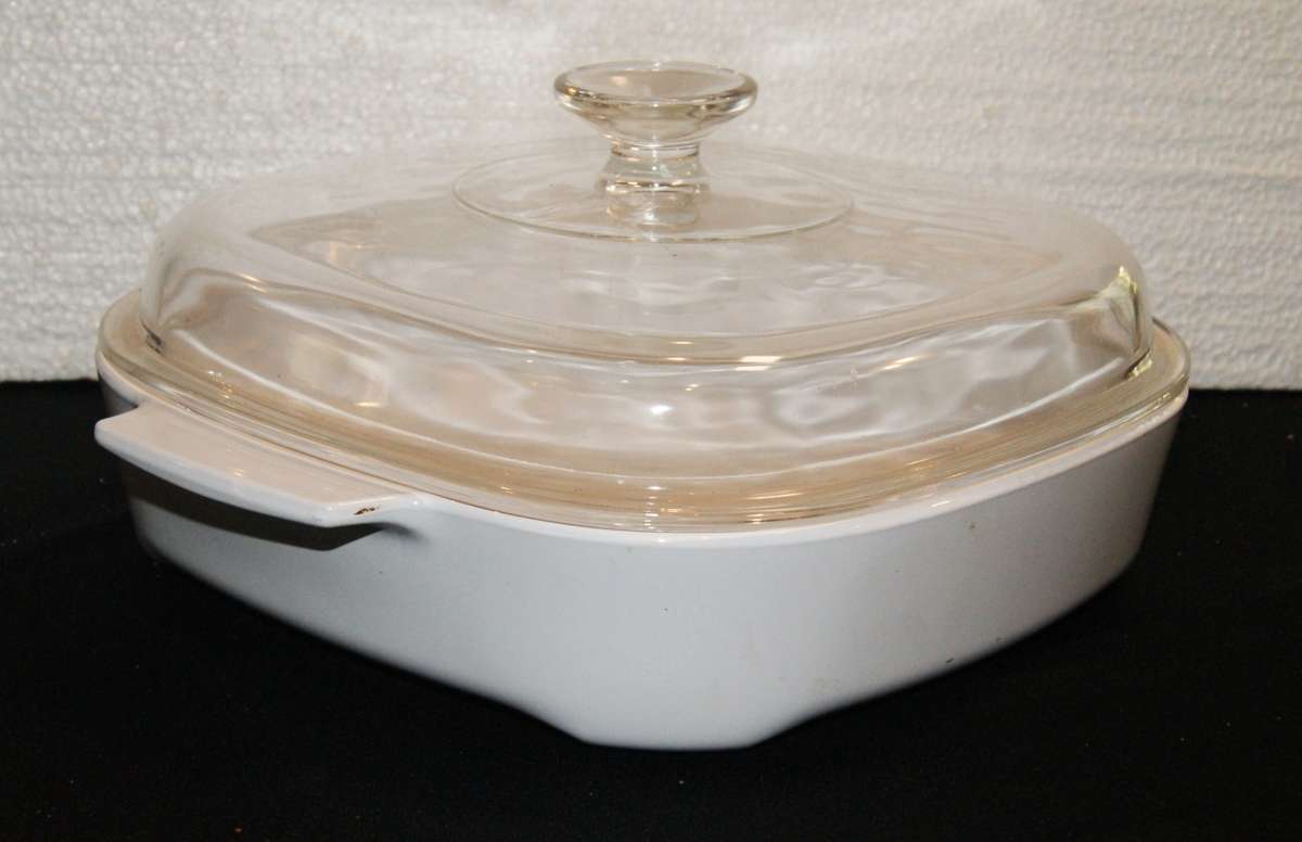 Corningware MW-A-10B Microwave and Browning Skillet with Lid
