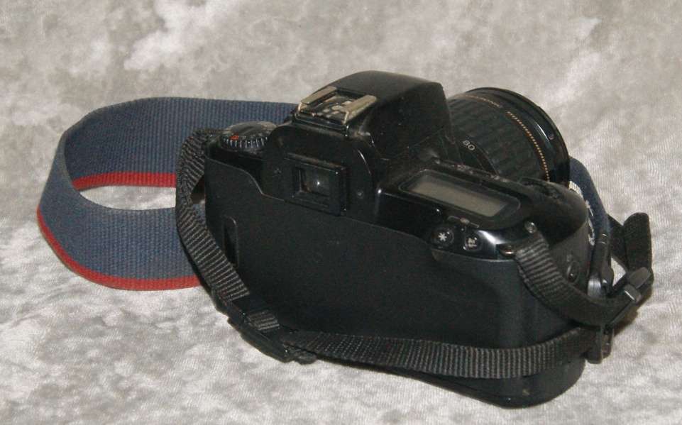 Canon EOS Rebel XS SLR Camera with Canon Ultrasonic Lens @@ CCRRAAZZYY R1 START