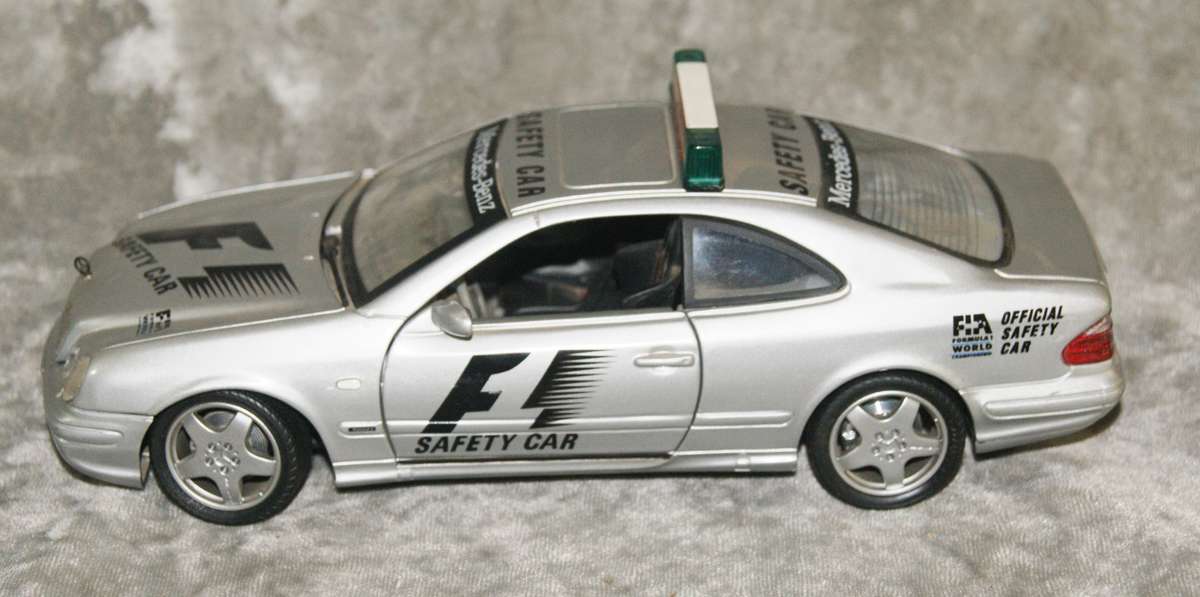 Anson 1:18 scale Merecedes Benz CLK F1 safety car @@ CCRRAAZZYY R1 START