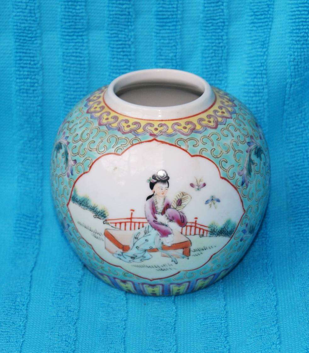 Vintage Hand Painted Chinese Ginger Jar