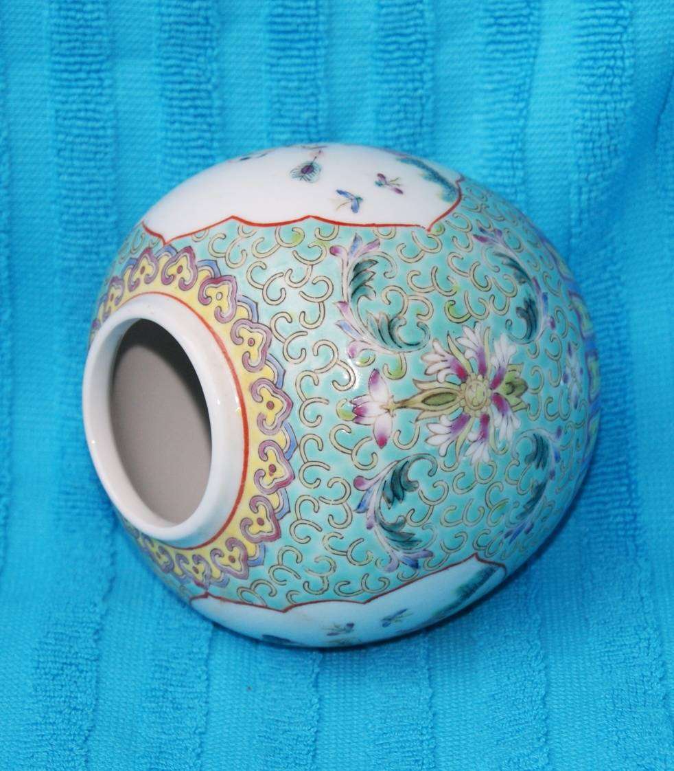 Vintage Hand Painted Chinese Ginger Jar