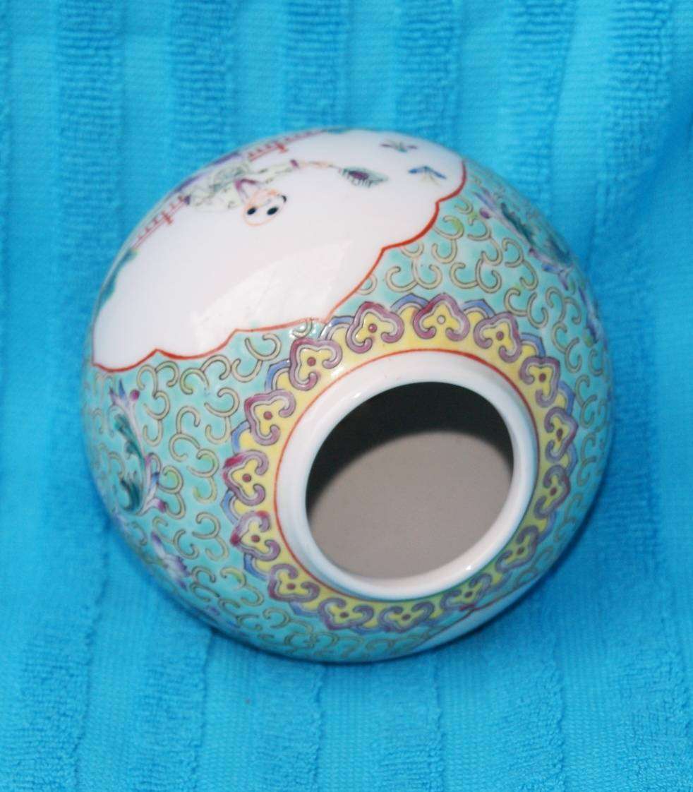 Vintage Hand Painted Chinese Ginger Jar