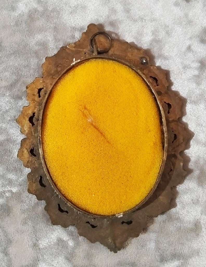 Silk Picture inside Ornate Metal Frame @@ CCRRAAZZYY R1 START