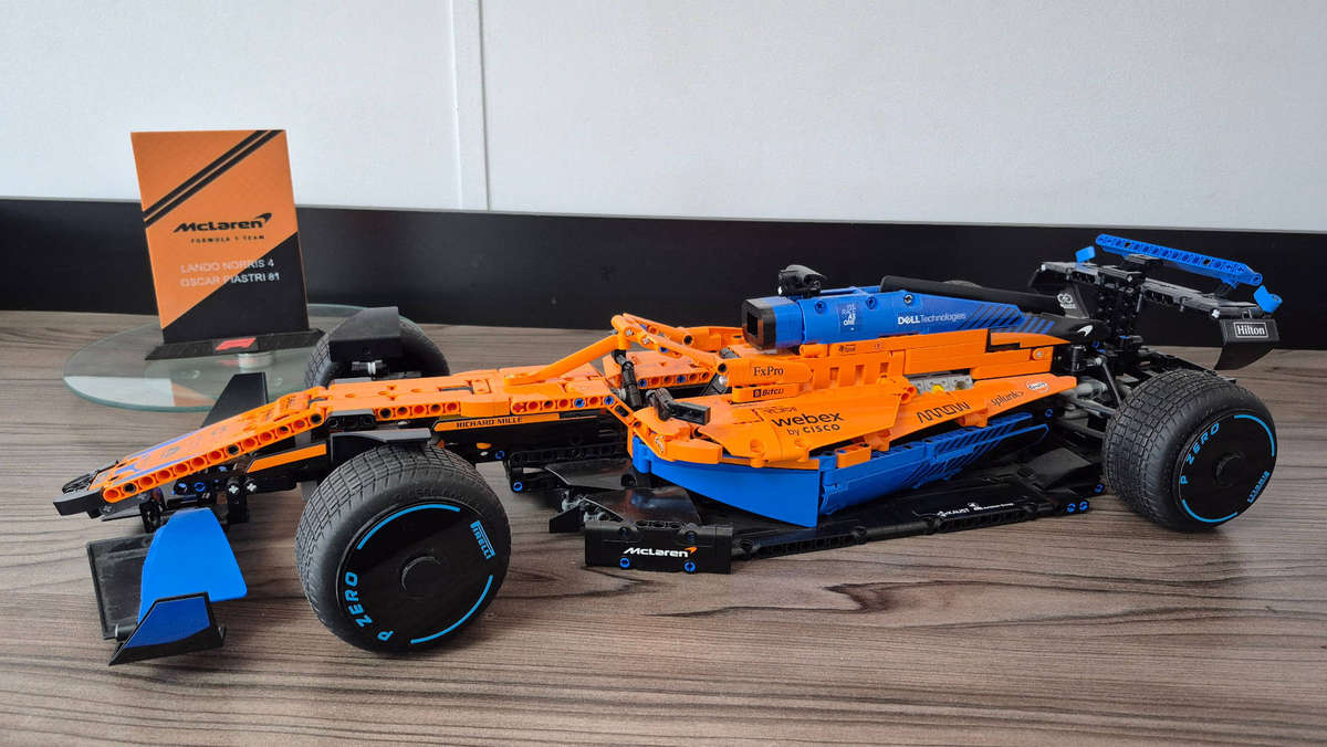 F1 Mclaren 2022 Original Lego Set 42141