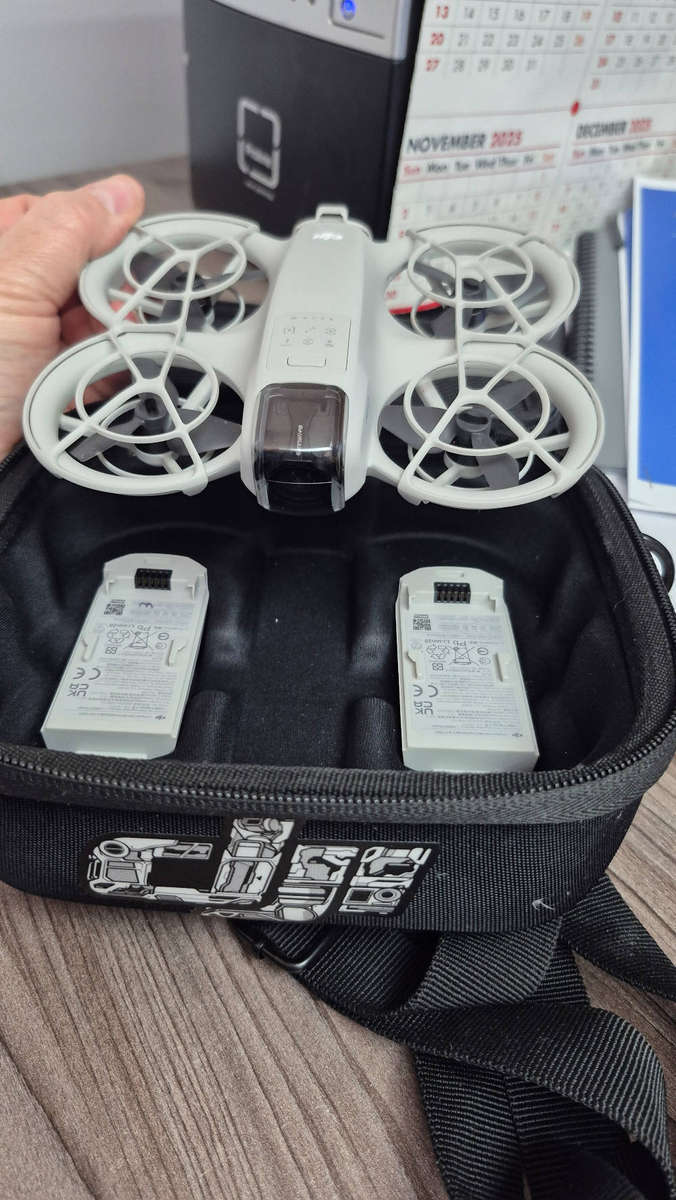 DJI Neo Drone Fly More Set
