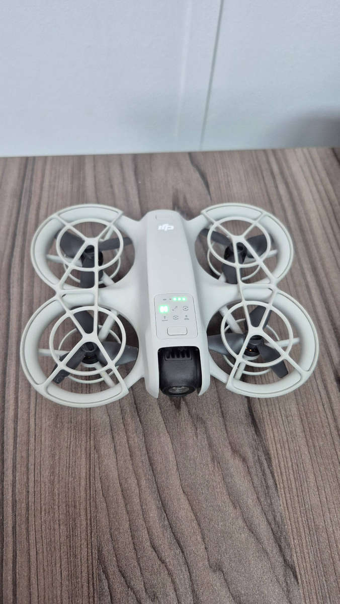DJI Neo Drone Fly More Set