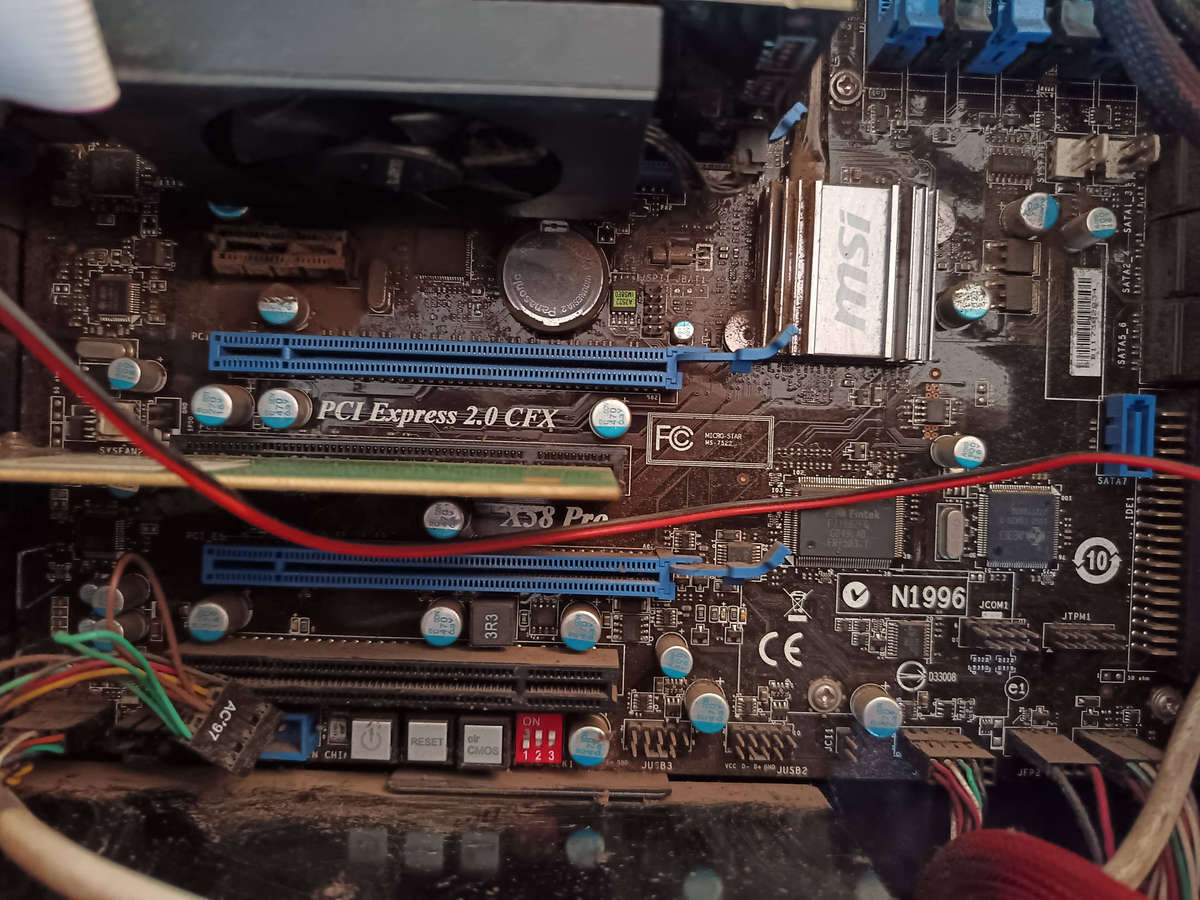 Computer Box, Intel i7 and mobo, with Power Supply, DVD, Mouse, Speakers, Keyboard & Cables (No HDD)