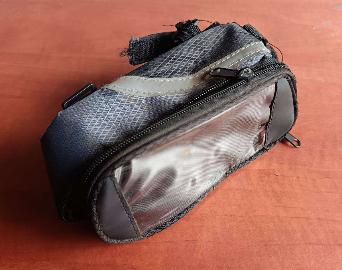 Bicycle Top Tube Bag with Phone Compartment
