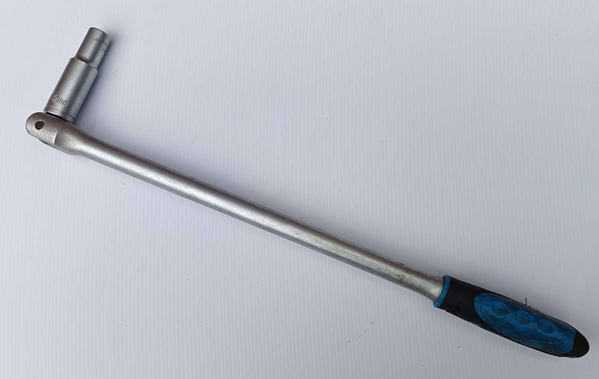 Strong Arm with 12mm Socket