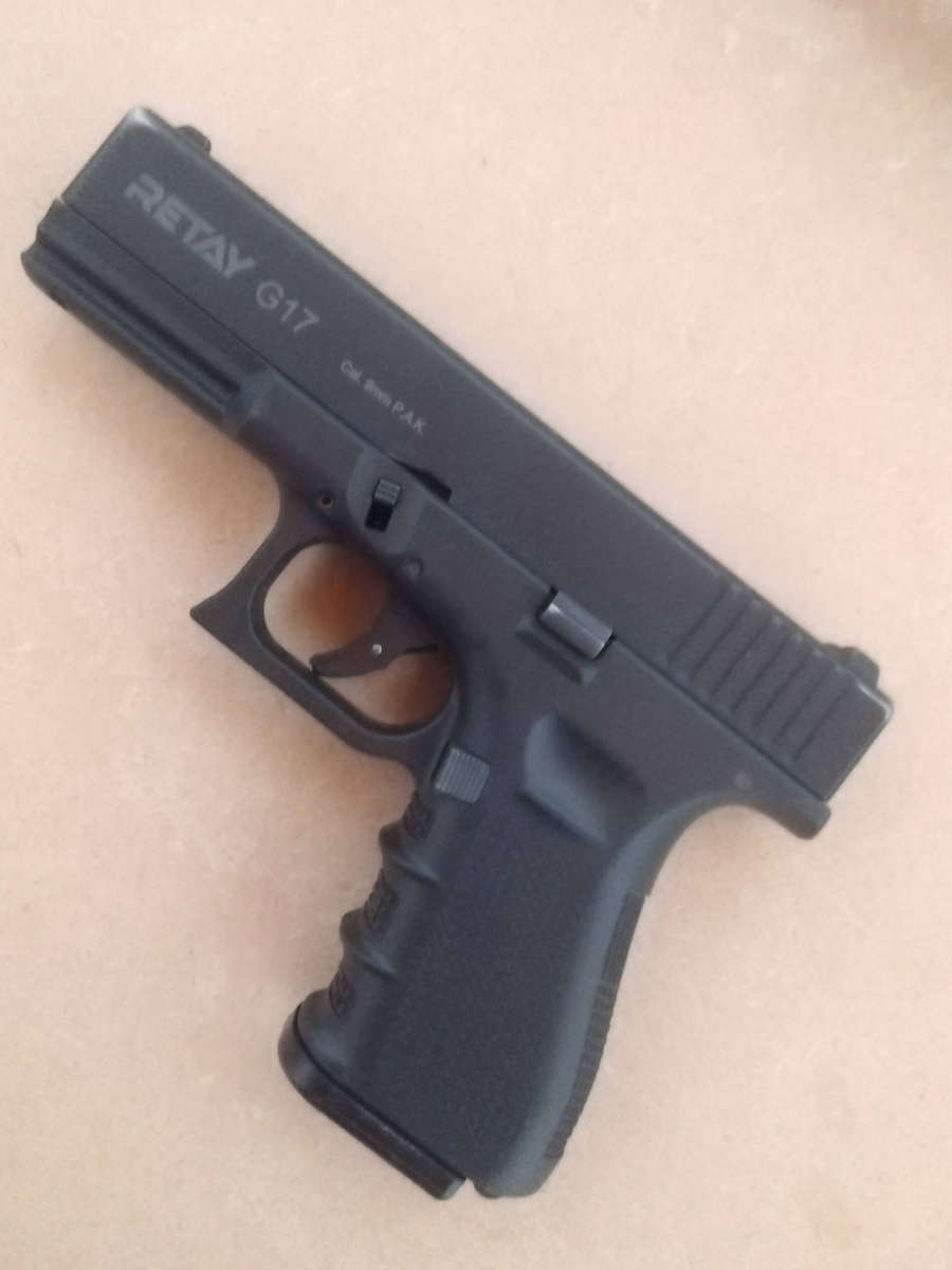 Retay Glock 17 Blank Gun - Security and Self defense