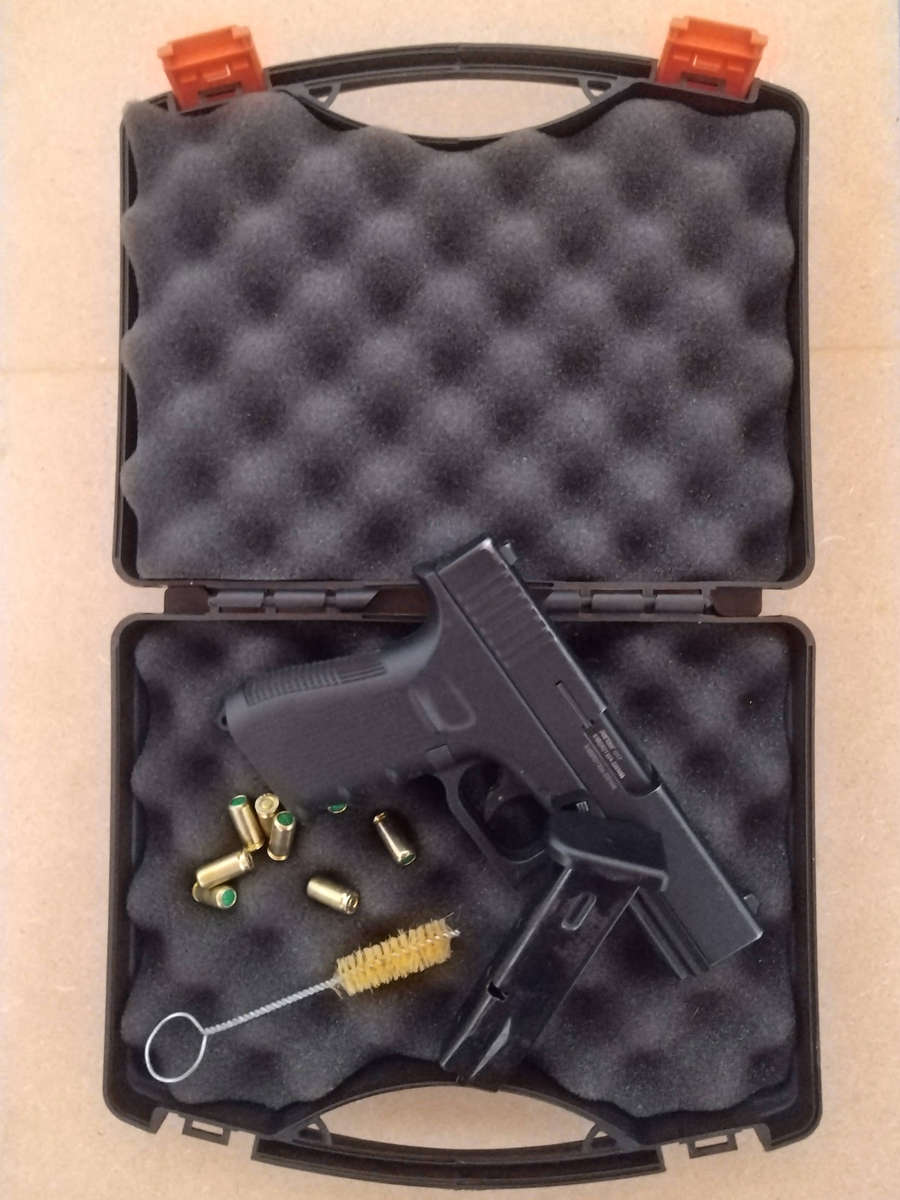 Retay Glock 17 Blank Gun - Security and Self defense