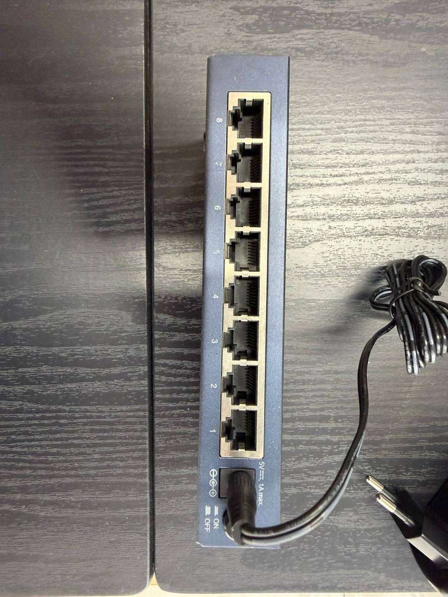 PLANET GSD-803  8-Port Gigabit Ethernet Switch  1000Mbps